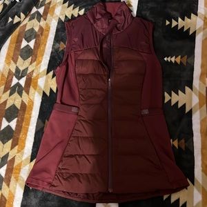 Lululemon puffer vest! size 6